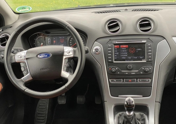 Ford Mondeo cena 29900 przebieg: 218000, rok produkcji 2011 z Kutno małe 781